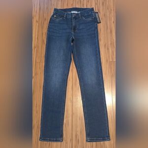 NWT D&CO Classic Blue Jeans